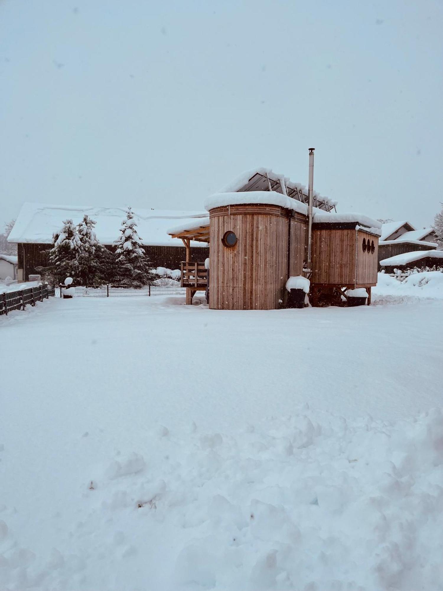 Wohnwagon Paul - Autarkie Erleben! - Tiny House Villa Oberschneiding Eksteriør billede